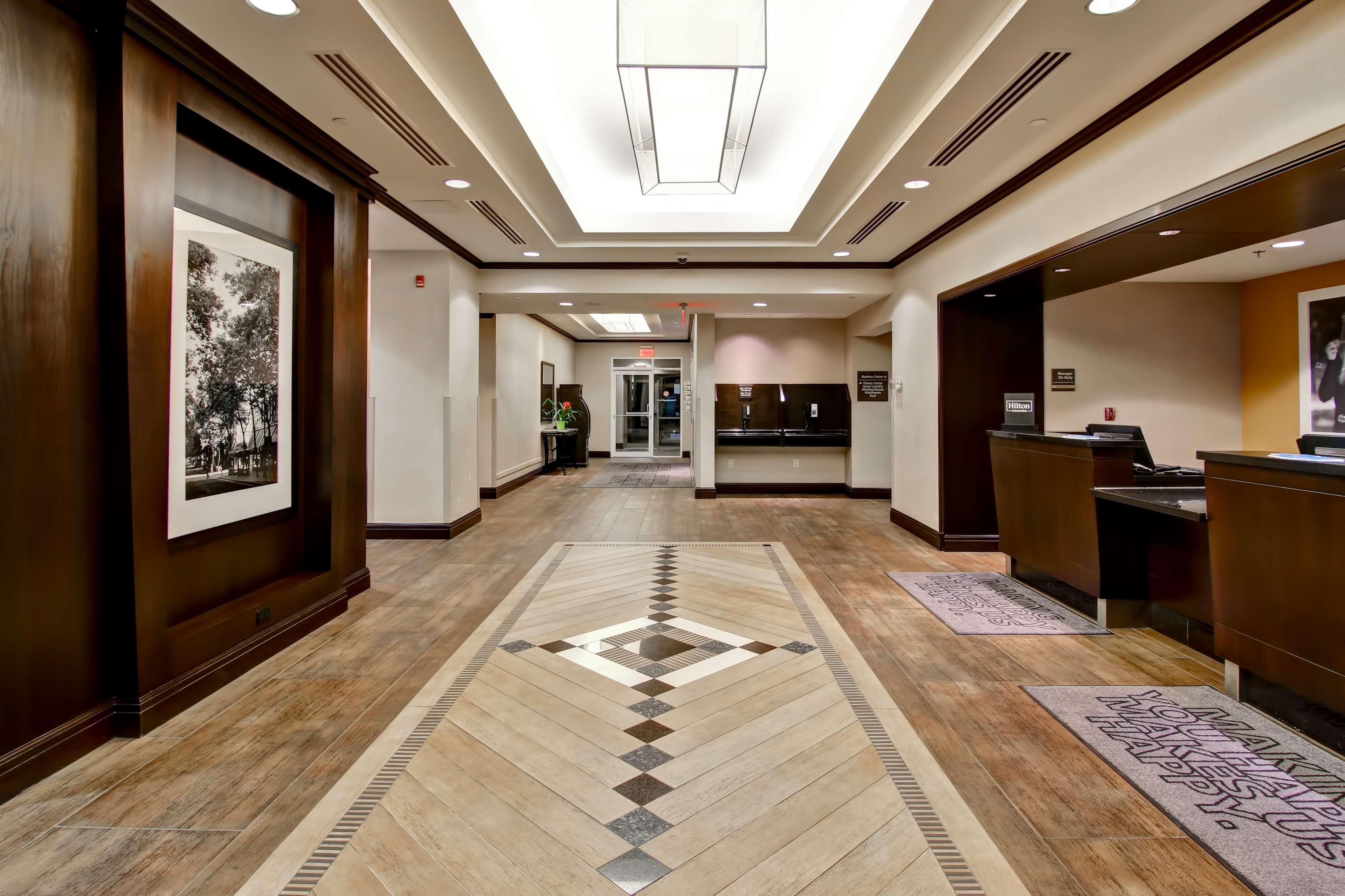 Hampton Inn By Hilton Toronto Airport Corporate Centre Exterior foto