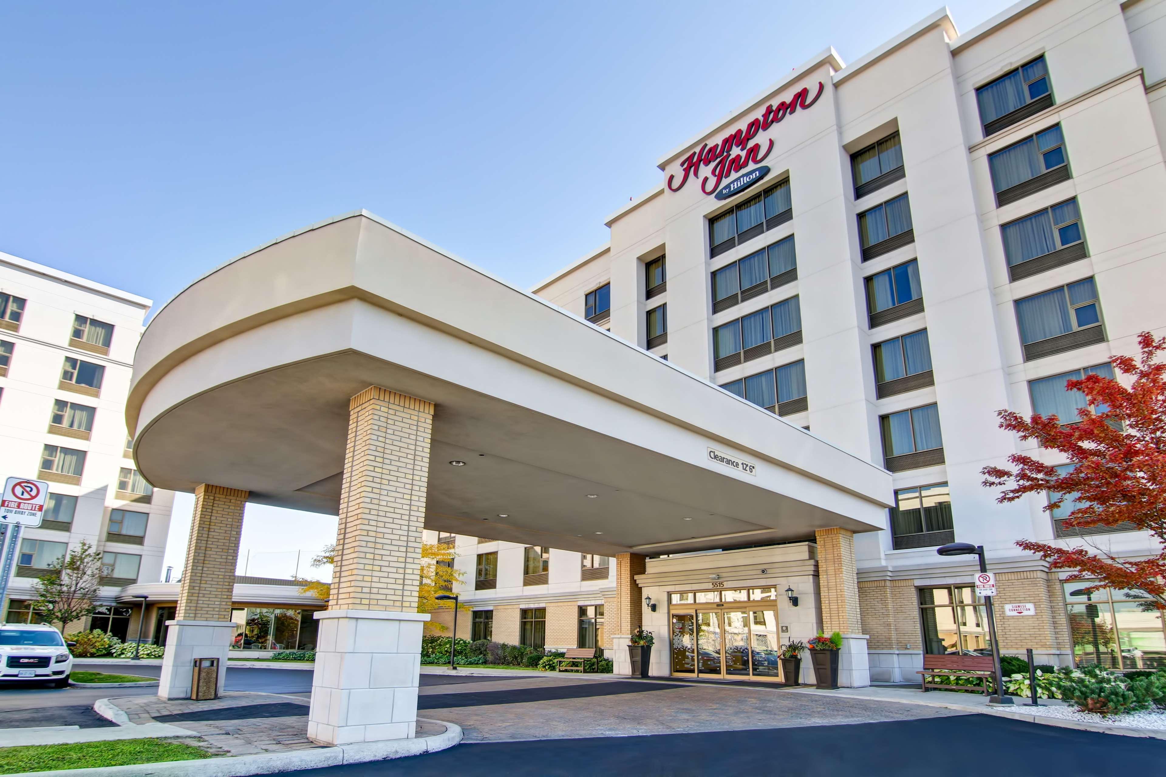 Hampton Inn By Hilton Toronto Airport Corporate Centre Exterior foto